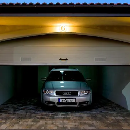 Pizzeria Antic's 3* Laktasi